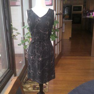 LOFT SHIFT BLACK EMBROIDERED FLORAL DRESS WITH TIE- SIZE 6